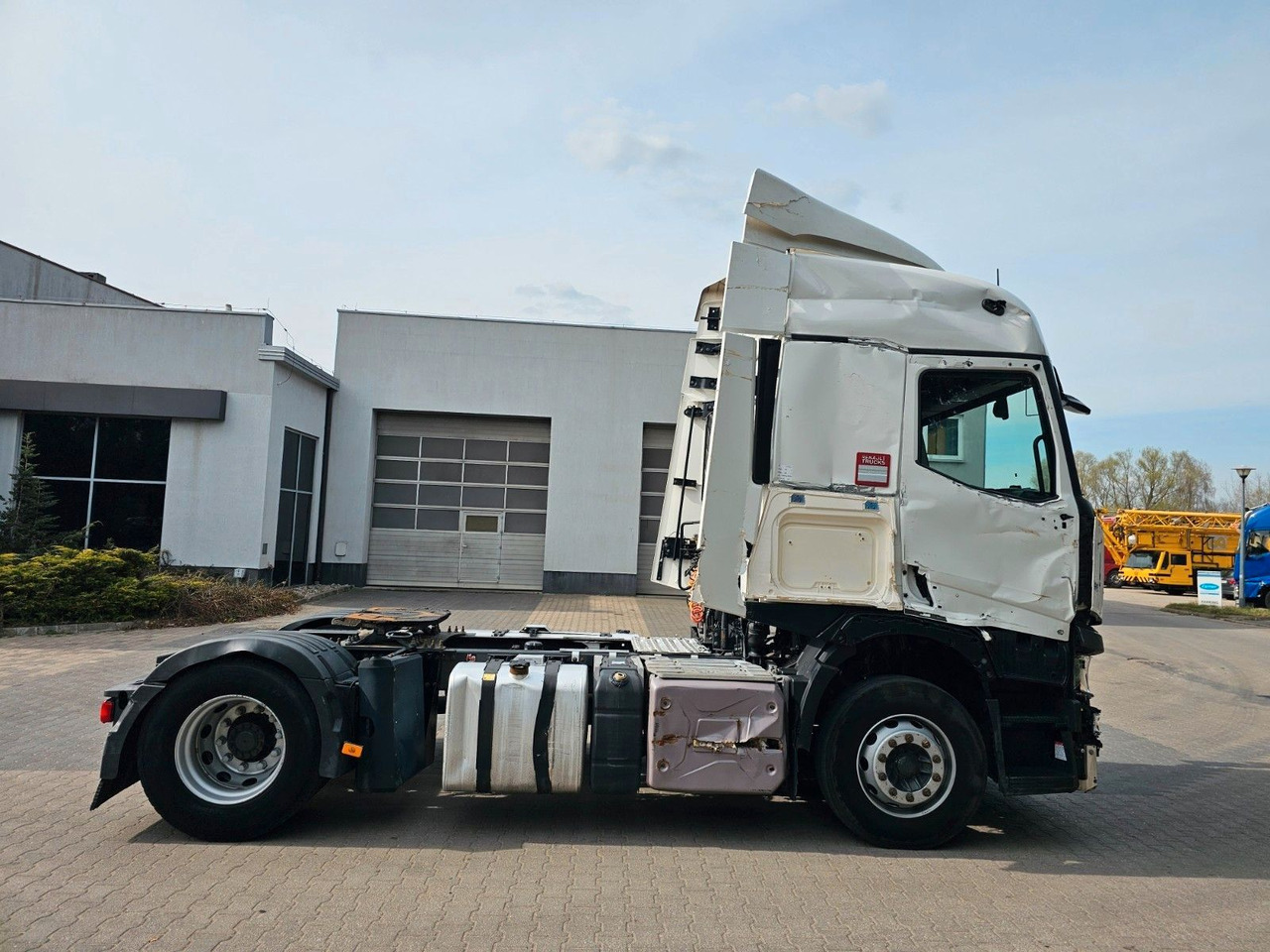 Renault T 480 T480 13 Liter COMFORT CAB Fahrbereitet! - Cabeza tractora: foto 4 Renault T 480 T480 13 Liter COMFORT CAB Fahrbereitet! - Cabeza tractora: foto 4