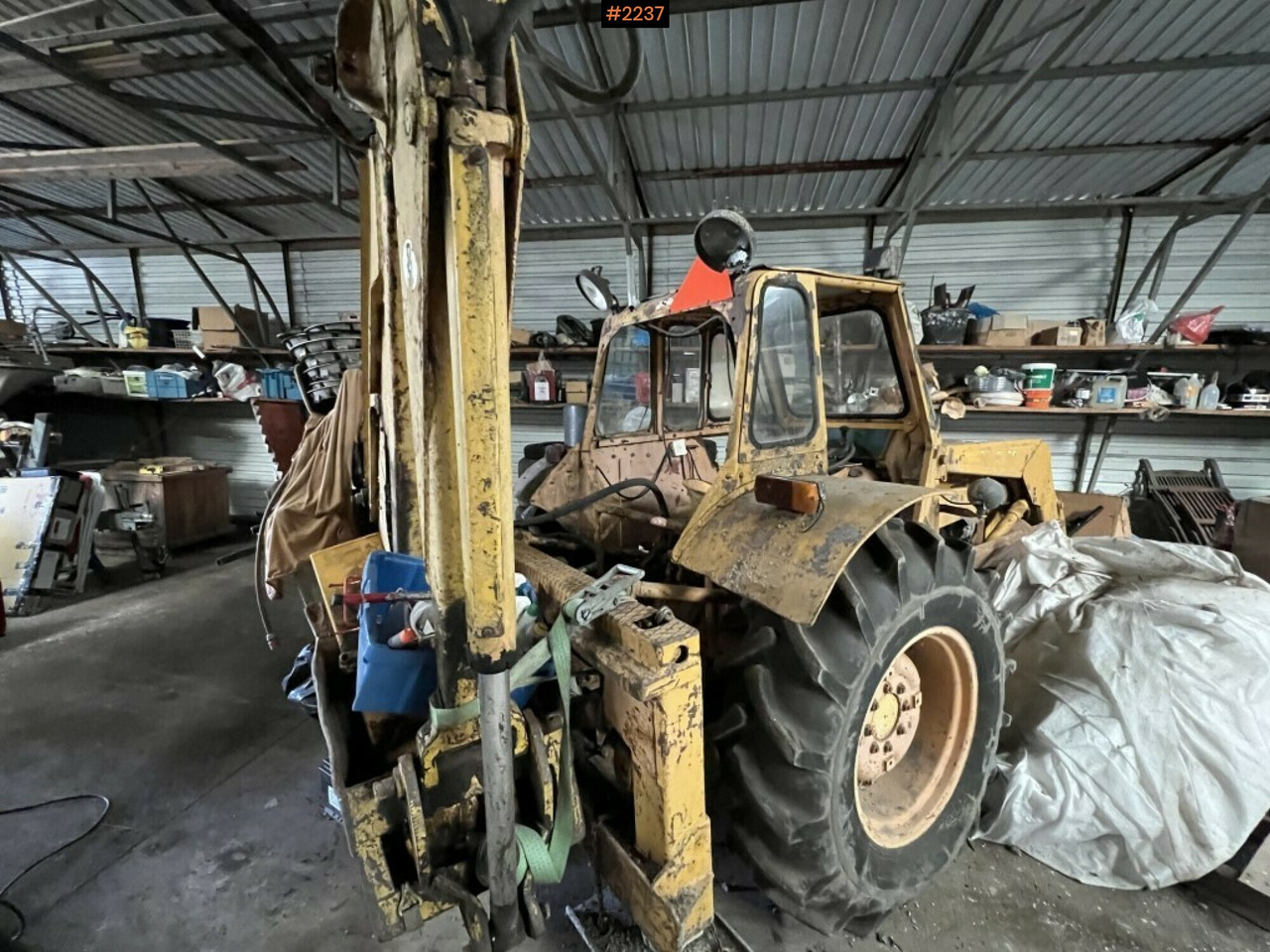 Backhoe loader- MASSEY-FERGUSON 203 - Retroexcavadora: foto 2 Backhoe loader- MASSEY-FERGUSON 203 - Retroexcavadora: foto 2