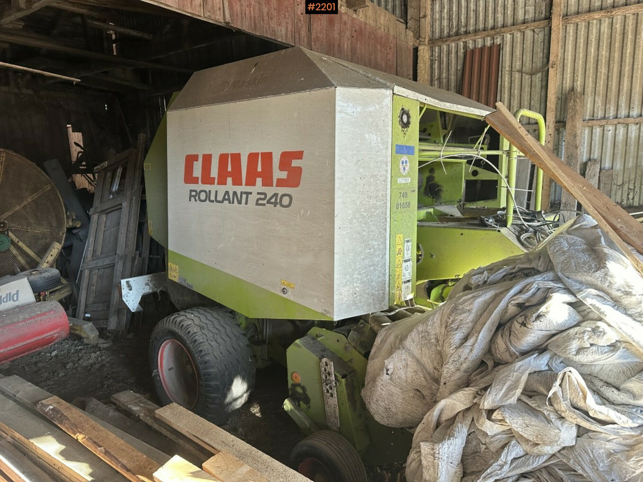 Baler Claas Rollant 240 - Maquinaria de henificación: foto 1 Baler Claas Rollant 240 - Maquinaria de henificación: foto 1