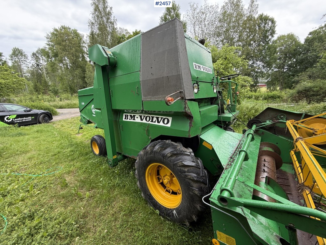 Cosechadora de granos Combine harvester Volvo BM S830 with 2 cutting tables: foto 7