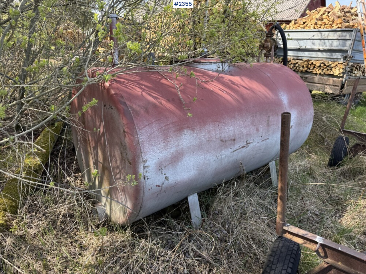 Farmer tank 2000 liters - Tanque de almacenamiento: foto 2 Farmer tank 2000 liters - Tanque de almacenamiento: foto 2