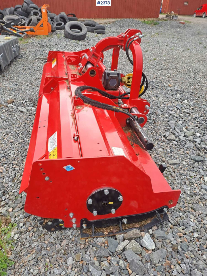 Flail mower KDK300 - Maquinaria de henificación: foto 3 Flail mower KDK300 - Maquinaria de henificación: foto 3