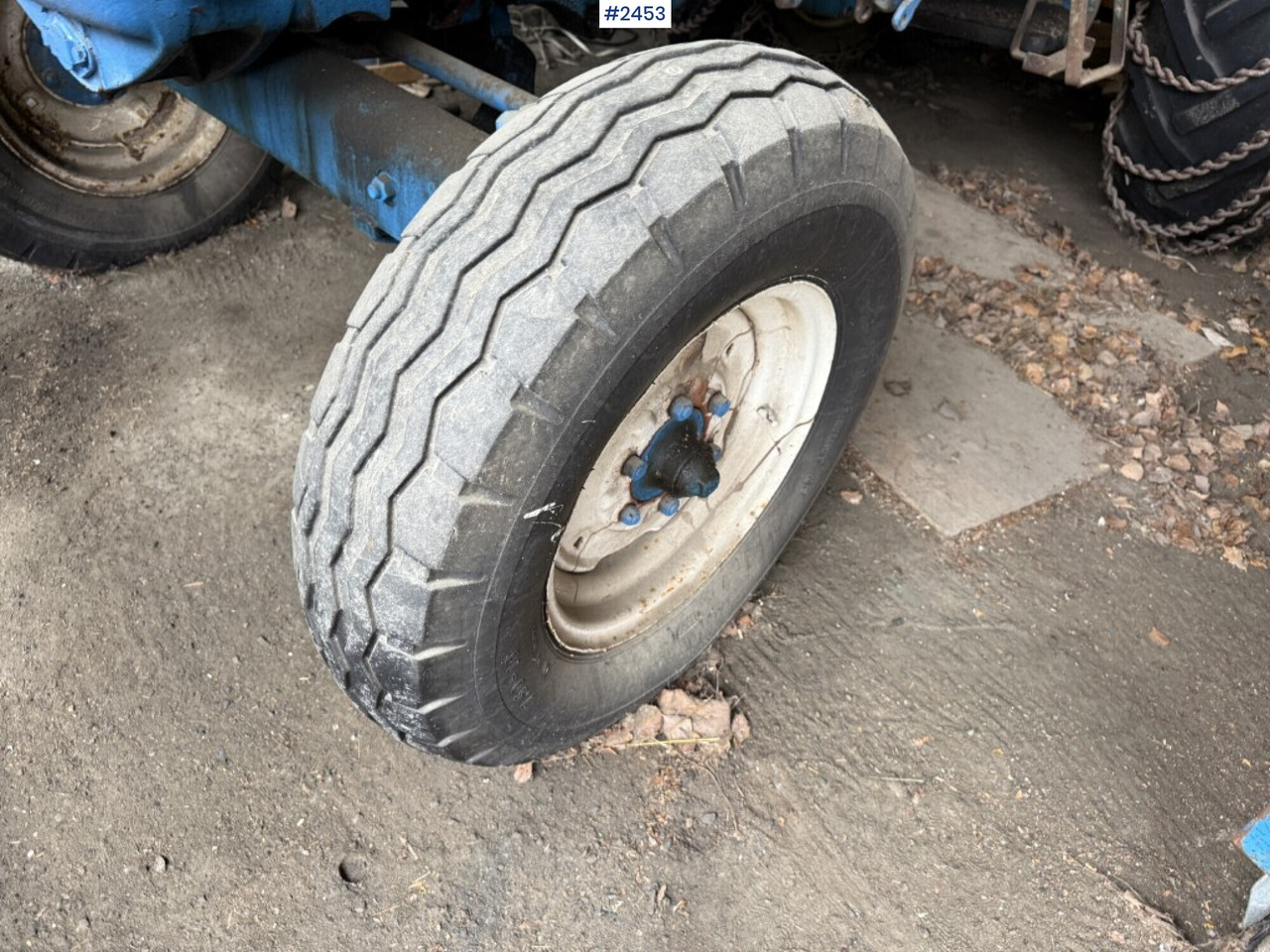 Tractor Ford Super Major 5000 with front loader Rep. object: foto 8