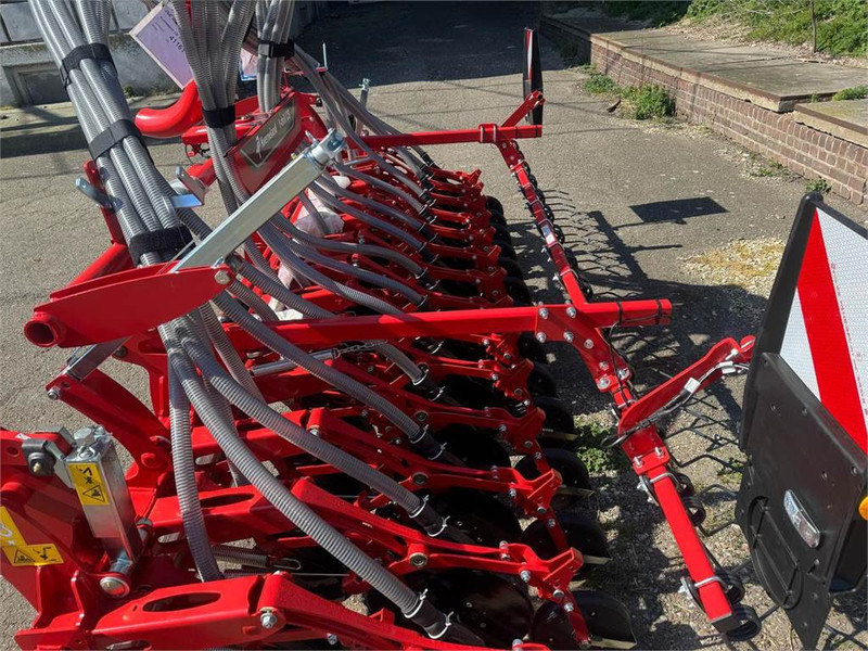 Kverneland CB 3500 Euro - Combinado de siembra: foto 3 Kverneland CB 3500 Euro - Combinado de siembra: foto 3