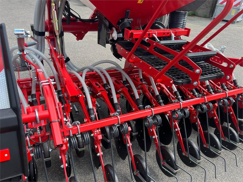 Kverneland Saterra 2030 - Combinado de siembra: foto 2 Kverneland Saterra 2030 - Combinado de siembra: foto 2