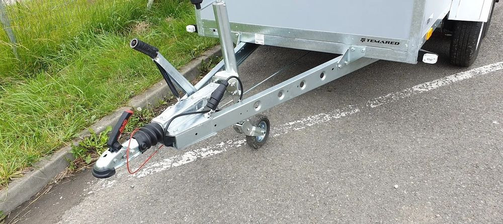 TEMARED BOX 3015 2T - Remolque de coche: foto 2 TEMARED BOX 3015 2T - Remolque de coche: foto 2