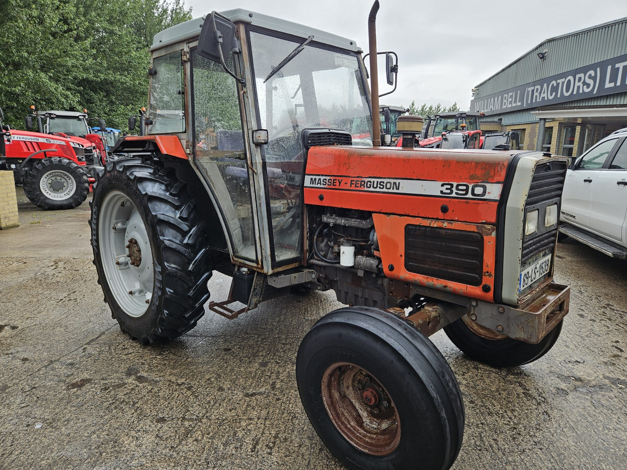 1988 MF 390 2wd - Tractor: foto 1 1988 MF 390 2wd - Tractor: foto 1