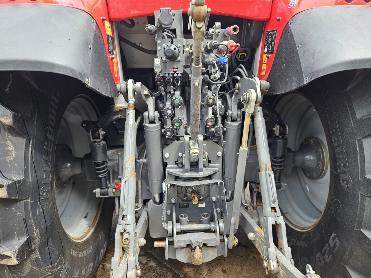 2022 MF 7S.180 C/w front loader - Tractor: foto 4 2022 MF 7S.180 C/w front loader - Tractor: foto 4