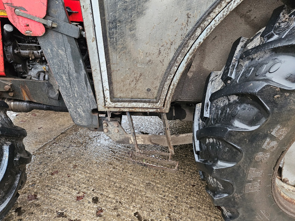 MF 390T 4wd 12/12 with loader, Off Farm - Tractor: foto 5 MF 390T 4wd 12/12 with loader, Off Farm - Tractor: foto 5