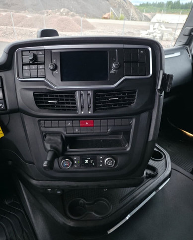 Cabeza tractora IvecoS-Way 460 4x2 LNG / LBG: foto 17 Cabeza tractora IvecoS-Way 460 4x2 LNG / LBG: foto 17