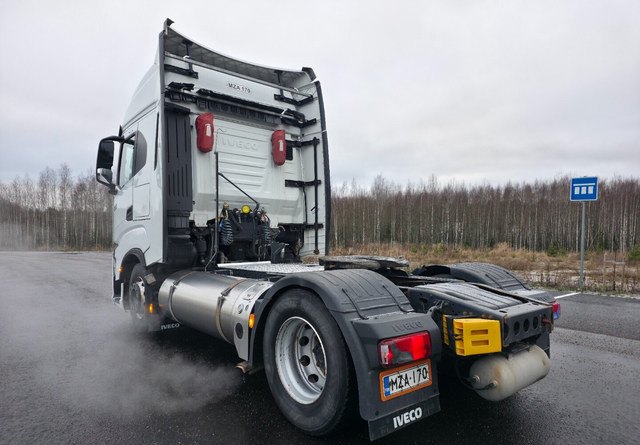 IvecoS-Way 460 4x2 LNG / LBG - Cabeza tractora: foto 3 IvecoS-Way 460 4x2 LNG / LBG - Cabeza tractora: foto 3