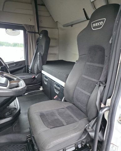 Cabeza tractora IvecoS-Way 460 4x2 LNG / LBG: foto 15 Cabeza tractora IvecoS-Way 460 4x2 LNG / LBG: foto 15