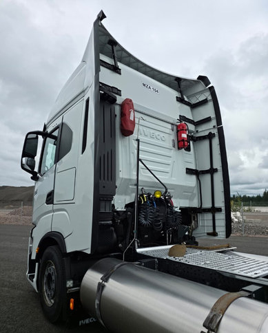 Cabeza tractora IvecoS-Way 460 4x2 LNG / LBG: foto 10 Cabeza tractora IvecoS-Way 460 4x2 LNG / LBG: foto 10