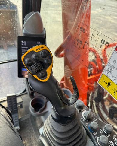 Excavadora de cadenas HitachiZX300LC-7 + Engcon: foto 19