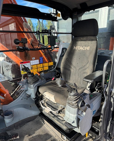 Excavadora de cadenas HitachiZX300LC-7 + Engcon: foto 17