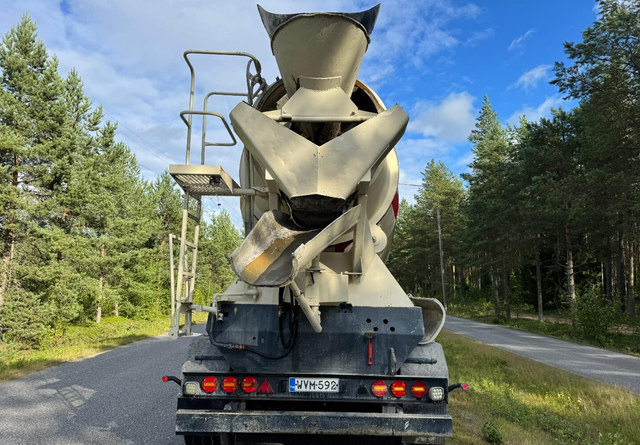 Liebherr12m3 Perävaunu - Semirremolque hormigonera: foto 3 Liebherr12m3 Perävaunu - Semirremolque hormigonera: foto 3