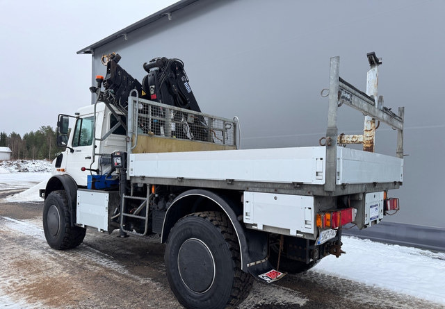Mercedes-BenzUnimog U5000 + Nosturi Hiab 099 E-4 - Camión caja abierta, Camión grúa: foto 3 Mercedes-BenzUnimog U5000 + Nosturi Hiab 099 E-4 - Camión caja abierta, Camión grúa: foto 3