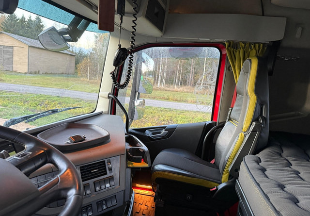 Camión multibasculante VolvoFH16 750 8X4: foto 11 Camión multibasculante VolvoFH16 750 8X4: foto 11