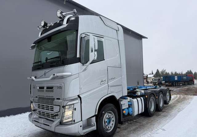 VolvoFh13 540 - Camión multibasculante: foto 1 VolvoFh13 540 - Camión multibasculante: foto 1