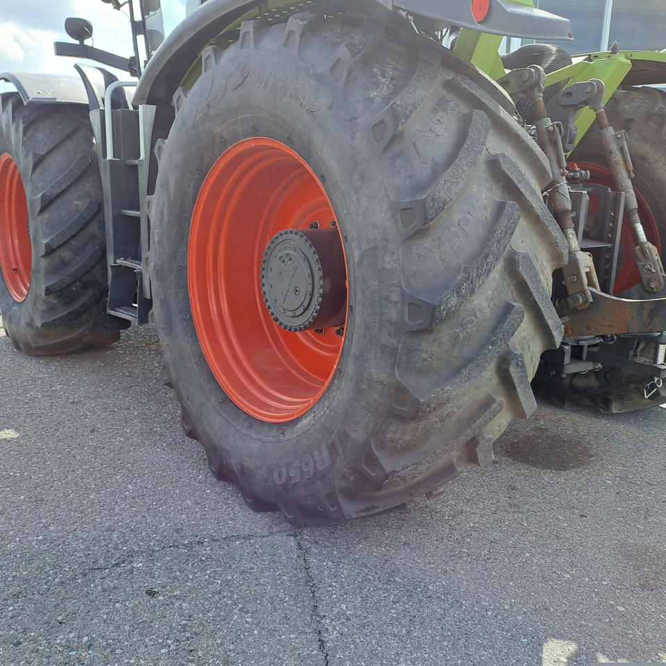 CLAAS XERION 3800 TRAC - Tractor: foto 5 CLAAS XERION 3800 TRAC - Tractor: foto 5