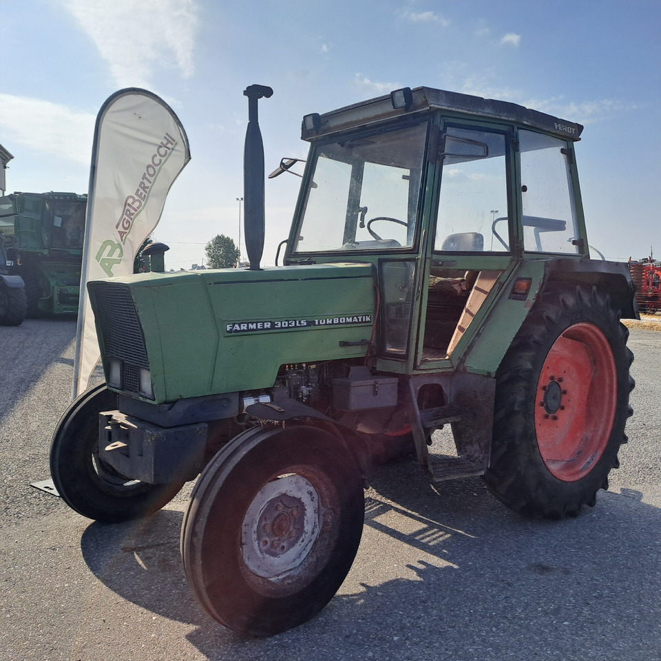 FENDT 303 LS FARMER - Tractor: foto 1 FENDT 303 LS FARMER - Tractor: foto 1
