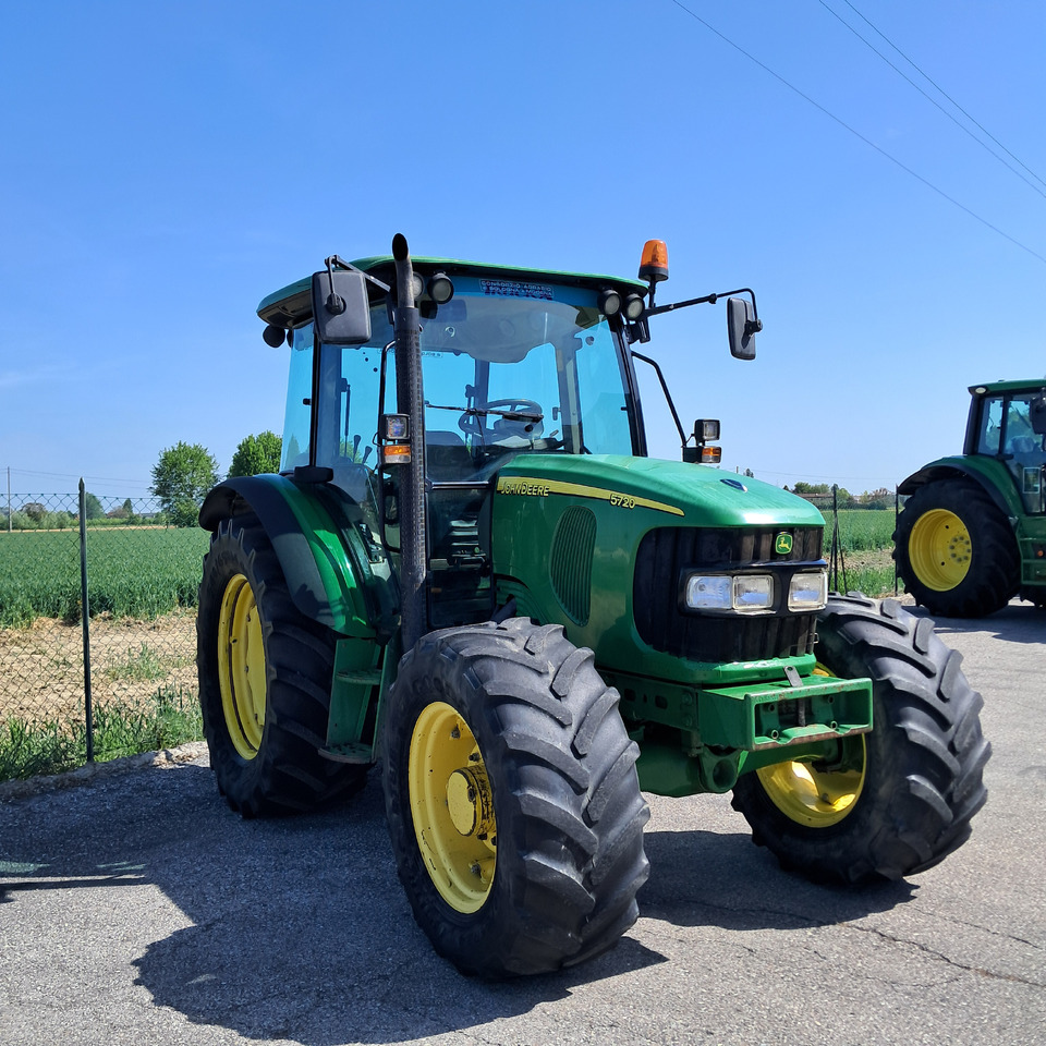 JOHN DEERE 5720 - Tractor: foto 5 JOHN DEERE 5720 - Tractor: foto 5