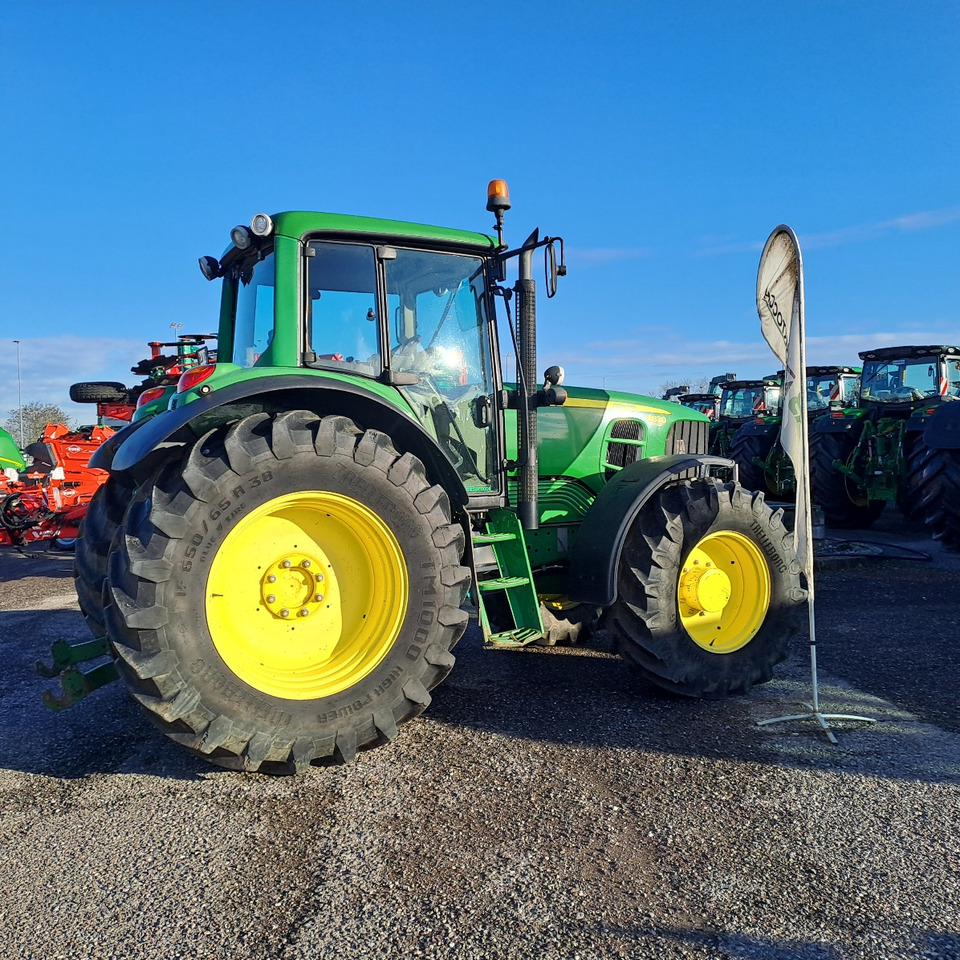 JOHN DEERE 6830 - Tractor: foto 4 JOHN DEERE 6830 - Tractor: foto 4