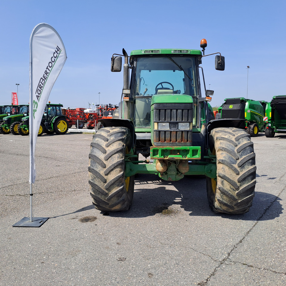 JOHN DEERE 6910 - Tractor: foto 3 JOHN DEERE 6910 - Tractor: foto 3