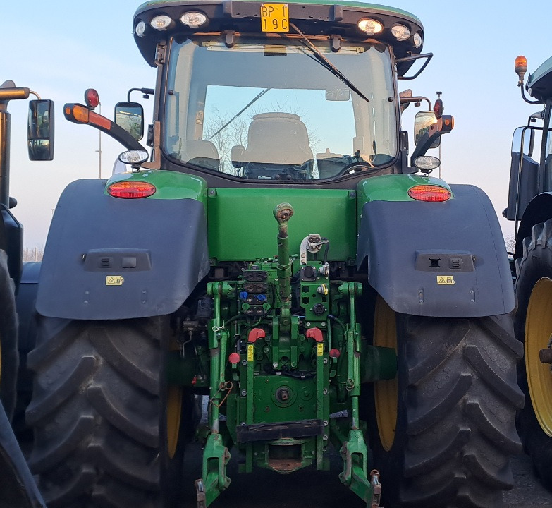 JOHN DEERE 7230R - Tractor: foto 4 JOHN DEERE 7230R - Tractor: foto 4