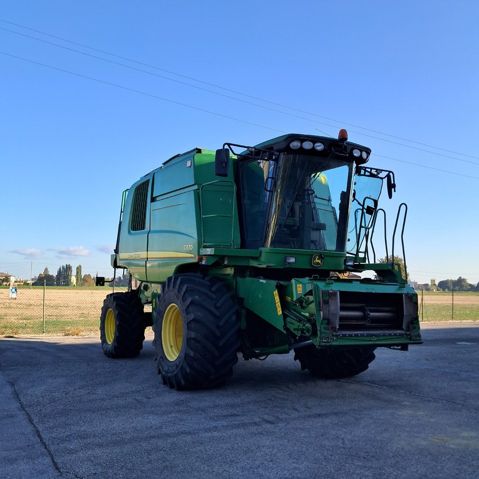 Cosechadora de granos JOHN DEERE C670: foto 7