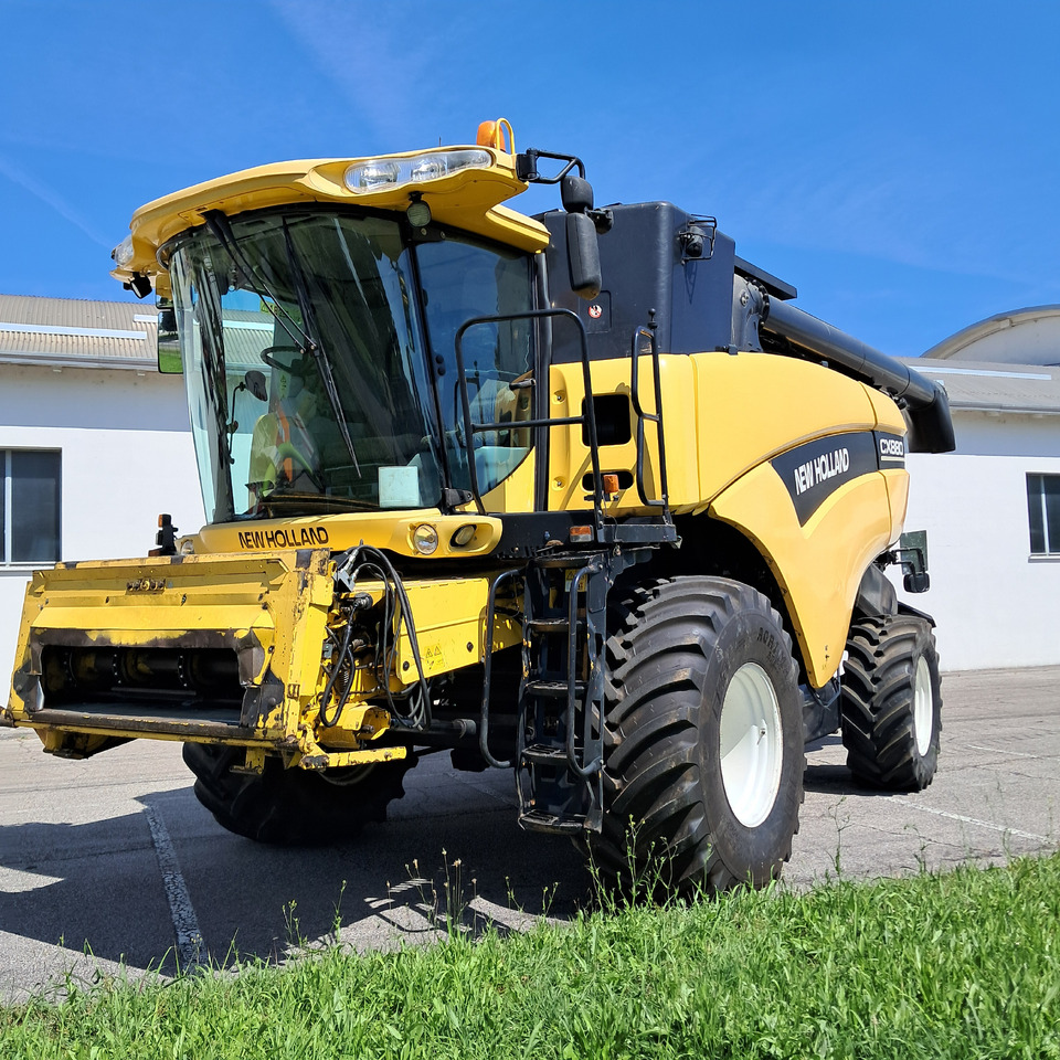NEW HOLLAND CX880 - Cosechadora de granos: foto 1 NEW HOLLAND CX880 - Cosechadora de granos: foto 1