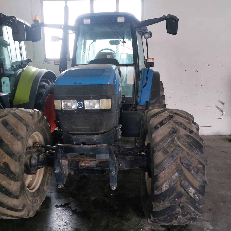 NEW HOLLAND TM155 - Tractor: foto 1 NEW HOLLAND TM155 - Tractor: foto 1