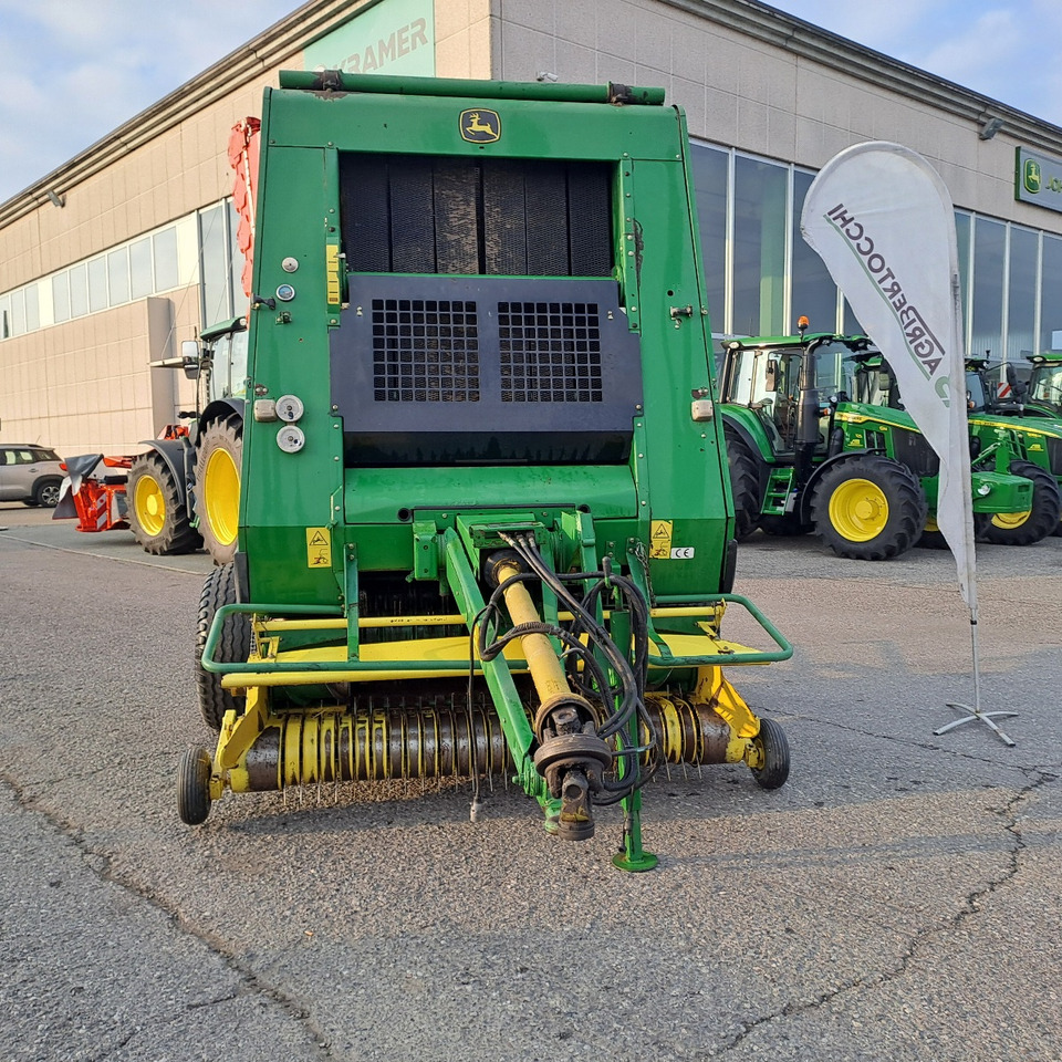 ROTOPRESSA JOHN DEERE 592 - Rotoempacadora: foto 3 ROTOPRESSA JOHN DEERE 592 - Rotoempacadora: foto 3