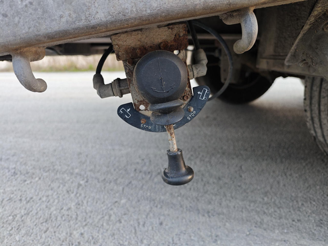 Iveco Eurovargo 90E18 + Veldhuizen P38-2 - Cabeza tractora: foto 5 Iveco Eurovargo 90E18 + Veldhuizen P38-2 - Cabeza tractora: foto 5