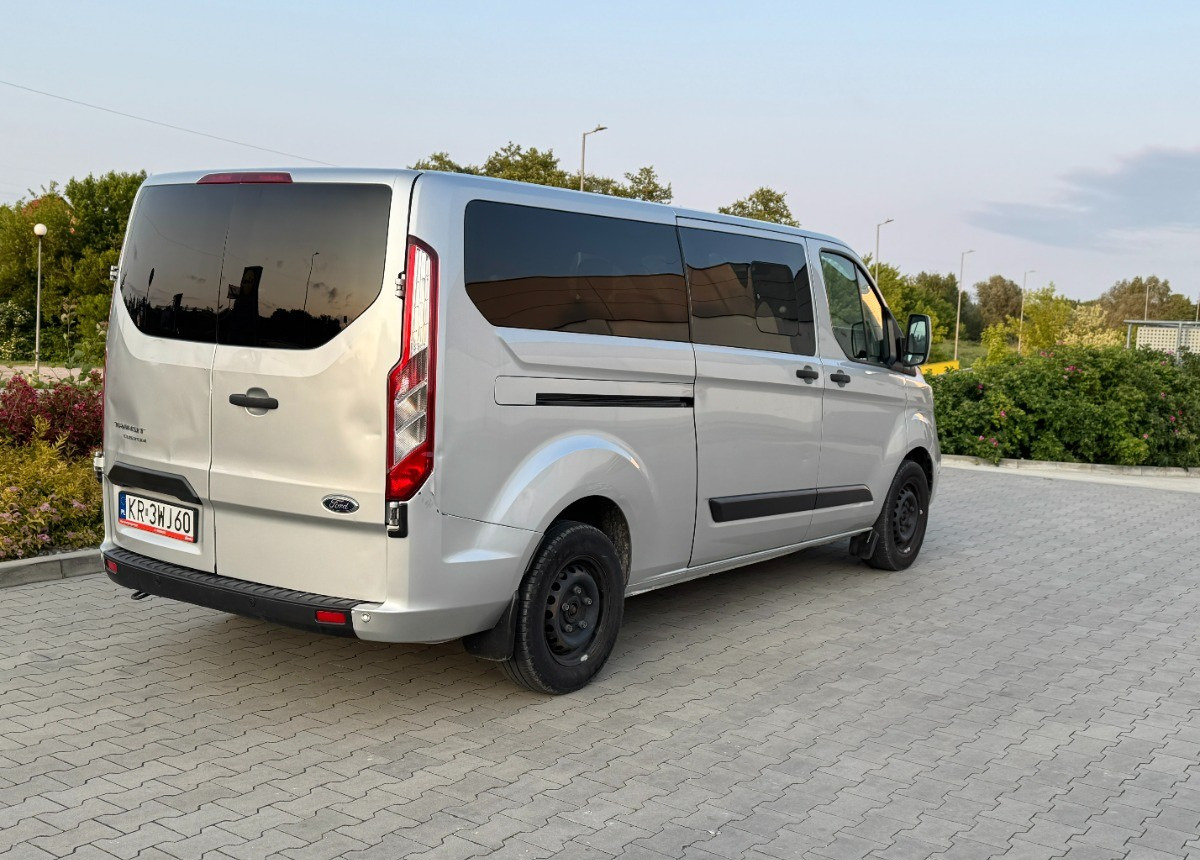 Ford Transit Custom 2.0 170 KM L2 LONG 2021 LED 8 osobowy NAWIEWY miejsc Salon PL - Minibús, Furgoneta de pasajeros: foto 2 Ford Transit Custom 2.0 170 KM L2 LONG 2021 LED 8 osobowy NAWIEWY miejsc Salon PL - Minibús, Furgoneta de pasajeros: foto 2