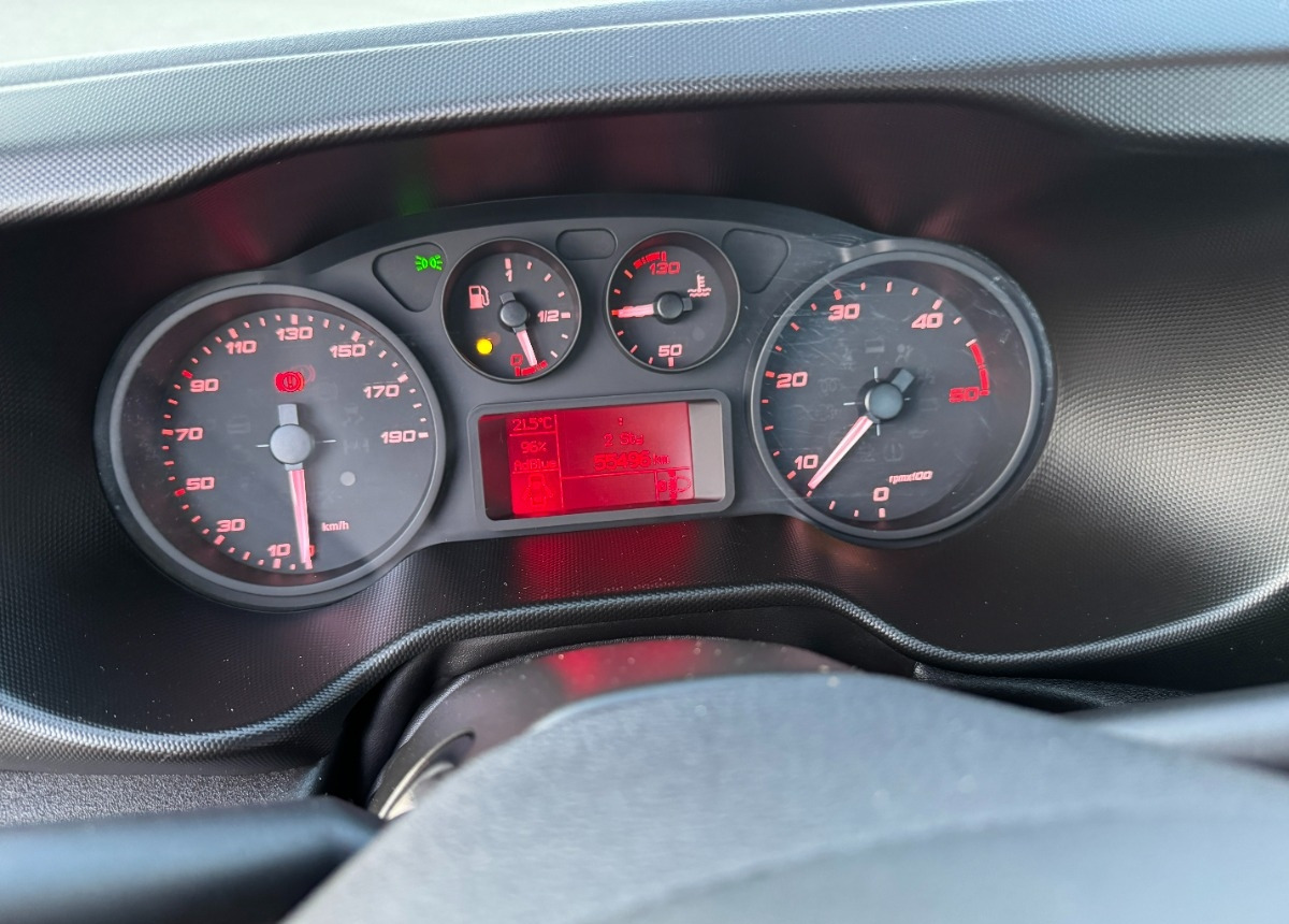 Iveco Daily 3.0 160KM Rok 2022 55 tys km przebiegu AUTOLAWETA Najazd laweta - Camión portavehículos: foto 5 Iveco Daily 3.0 160KM Rok 2022 55 tys km przebiegu AUTOLAWETA Najazd laweta - Camión portavehículos: foto 5