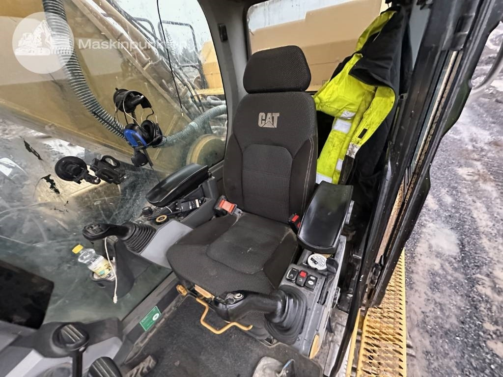 Excavadora de cadenas CAT 352: foto 14