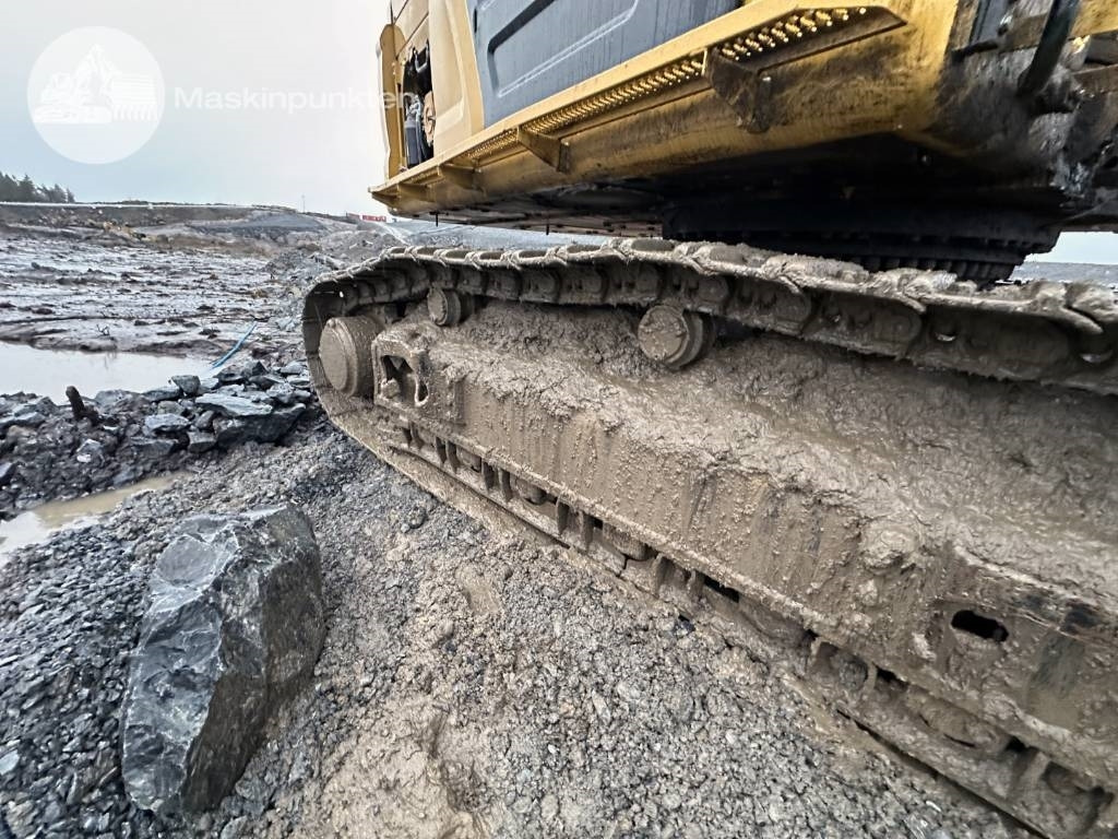 Excavadora de cadenas CAT 352: foto 48