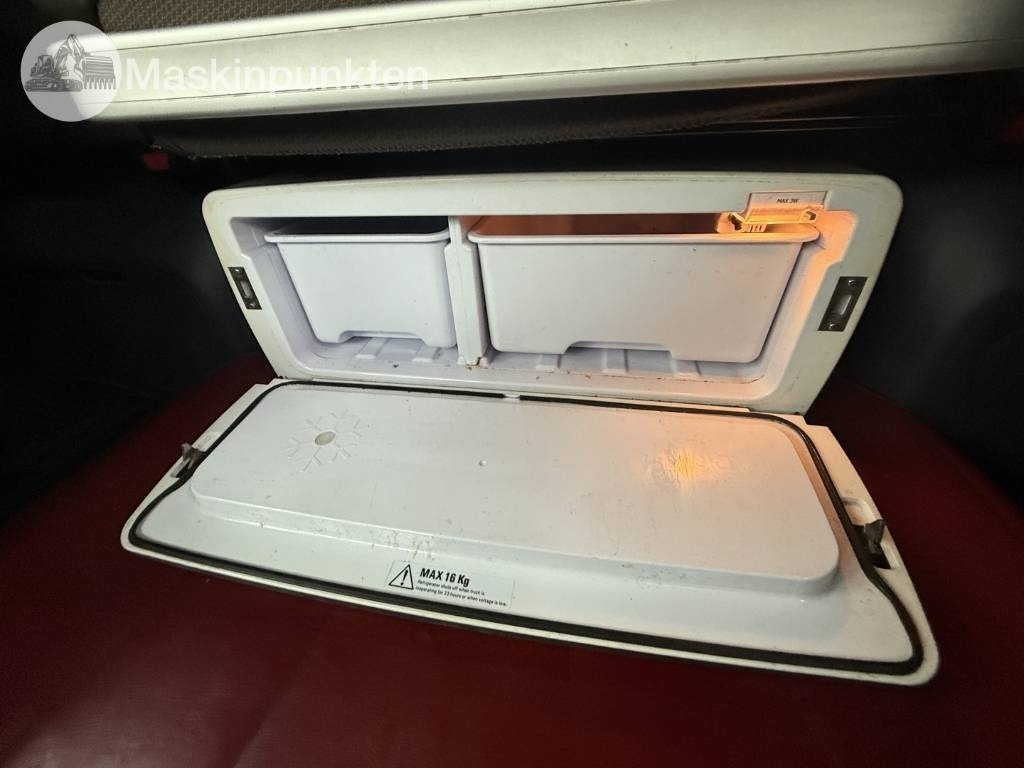 Cabeza tractora Scania R 520: foto 26