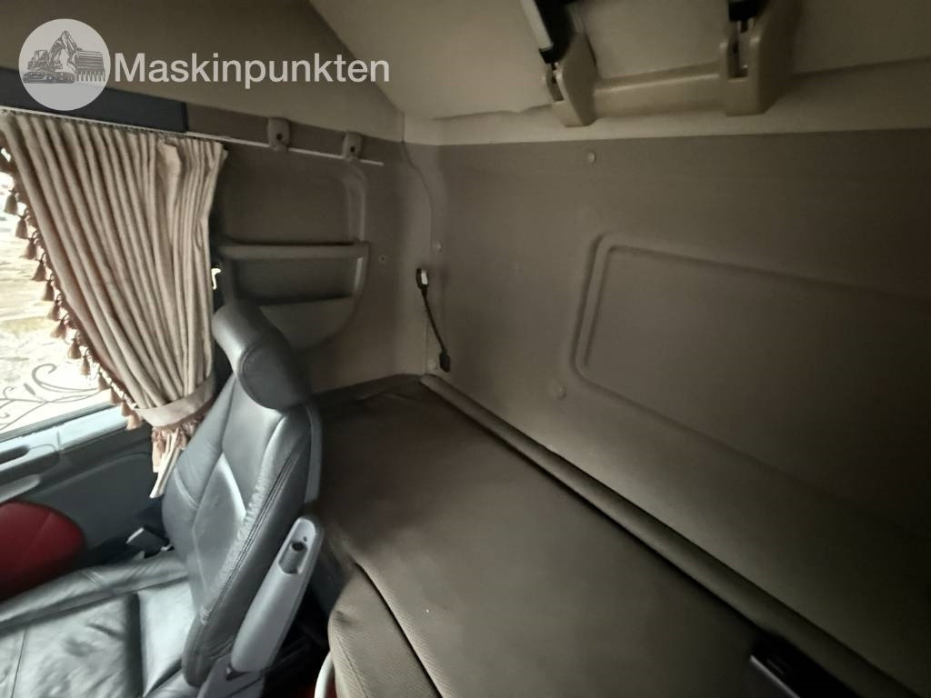 Cabeza tractora Scania R 520: foto 24