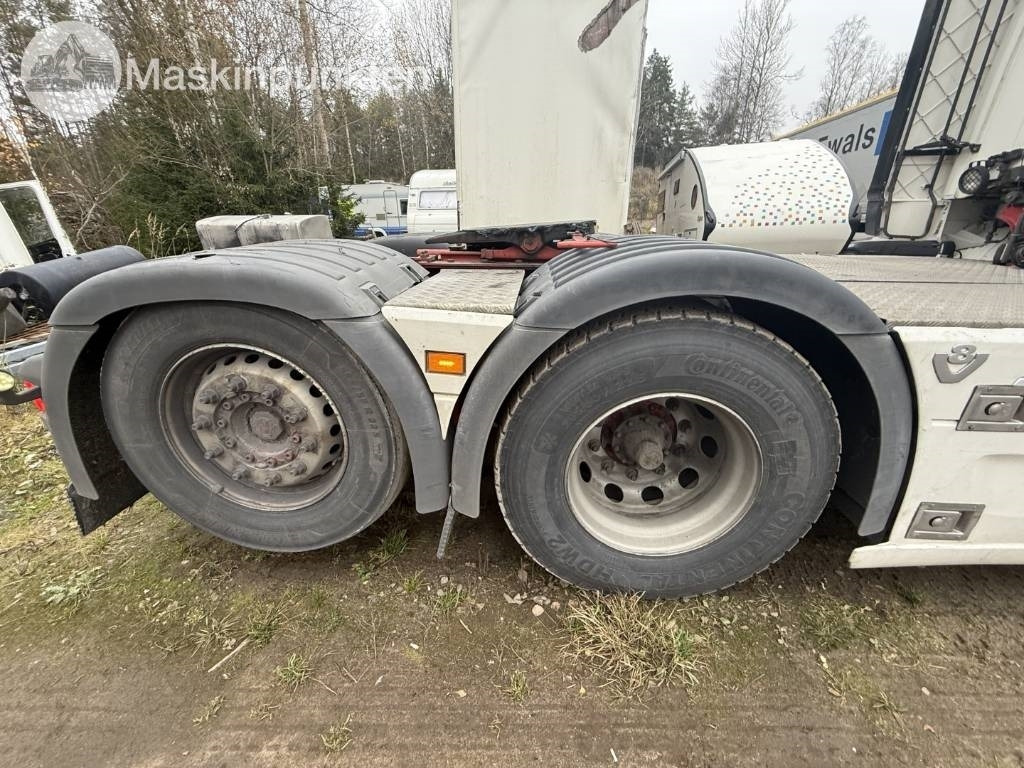 Cabeza tractora Scania R 520: foto 36