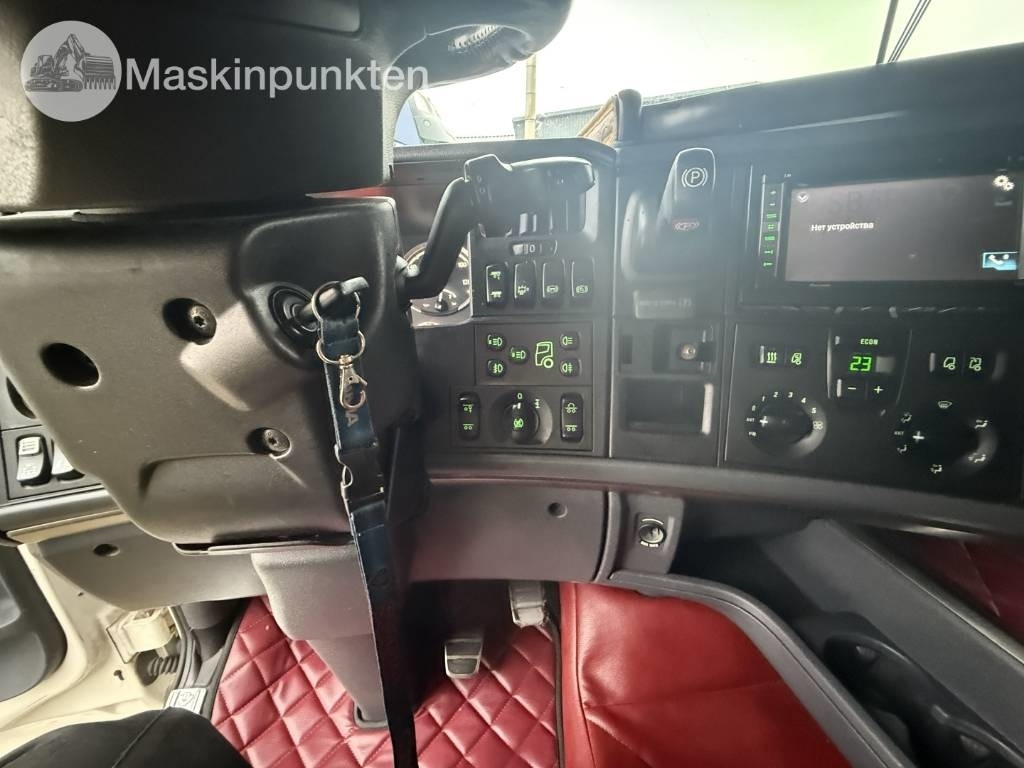 Cabeza tractora Scania R 520: foto 18