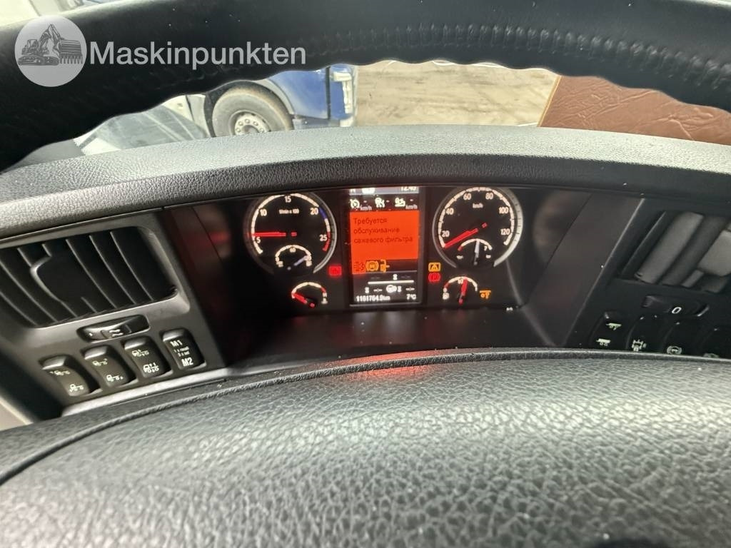 Cabeza tractora Scania R 520: foto 15