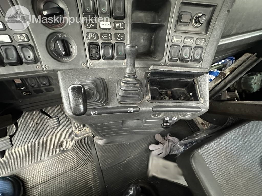 Cabeza tractora Scania T 143 H: foto 21