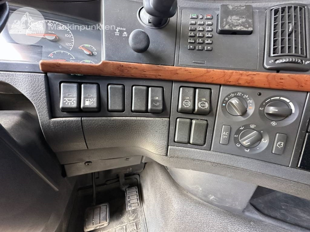 Leasing de Volvo FH 12 460  Volvo FH 12 460: foto 25