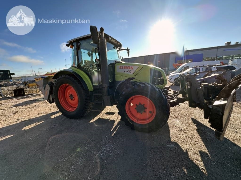 Claas Arion 410 - Tractor: foto 2 Claas Arion 410 - Tractor: foto 2
