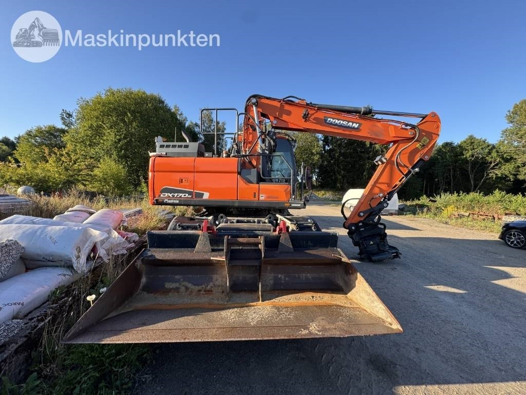 Doosan DX 170 W-5 + Tippvagn + Redskap - Excavadora de ruedas: foto 4 Doosan DX 170 W-5 + Tippvagn + Redskap - Excavadora de ruedas: foto 4