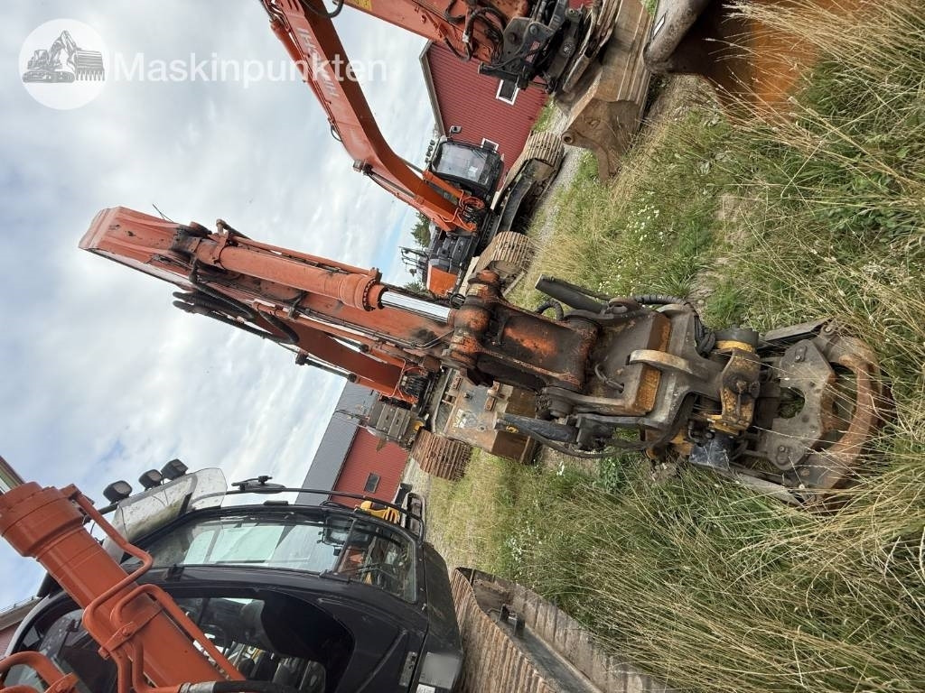 Hitachi ZX 300 LC-6 - Excavadora de cadenas: foto 4 Hitachi ZX 300 LC-6 - Excavadora de cadenas: foto 4