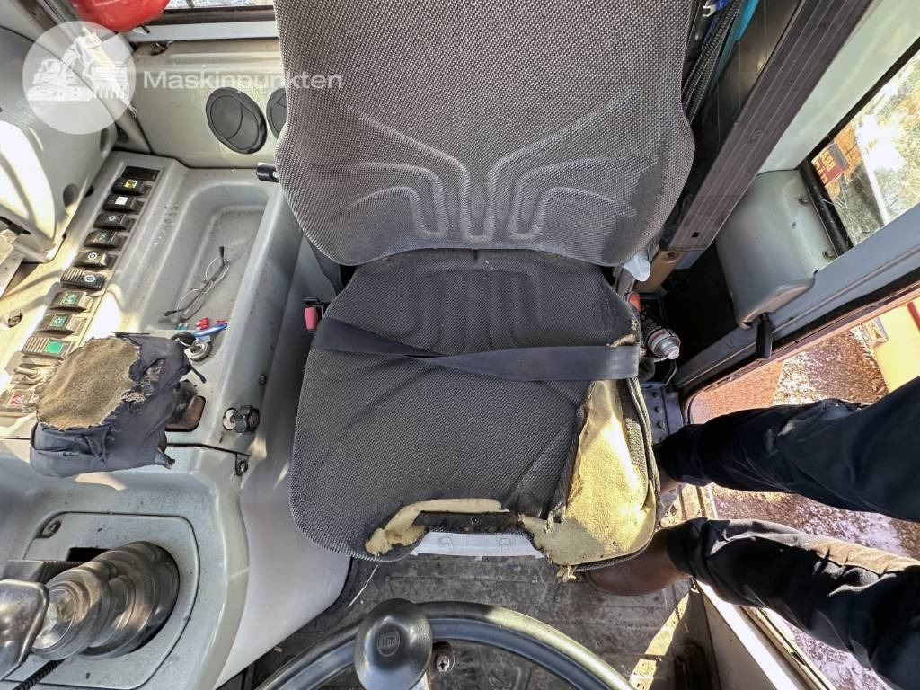 Cargadora de ruedas Hyundai HL 730 TM-7: foto 16 Cargadora de ruedas Hyundai HL 730 TM-7: foto 16