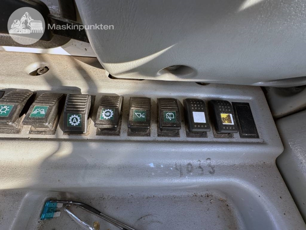 Cargadora de ruedas Hyundai HL 730 TM-7: foto 27 Cargadora de ruedas Hyundai HL 730 TM-7: foto 27